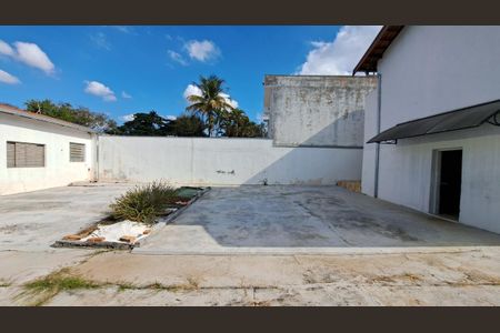 Casa à venda com 230m², 3 quartos e 3 vagas