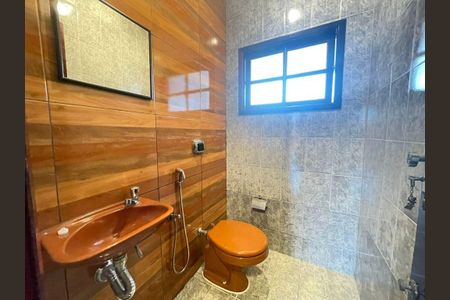 Casa à venda com 4 quartos, 162m² em Itaipu, Niterói