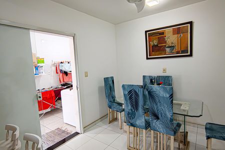 Casa de condomínio à venda com 134m², 2 quartos e 2 vagas Casa de condomínio à venda com 134m², 2 quartos e 2 vagasCopa