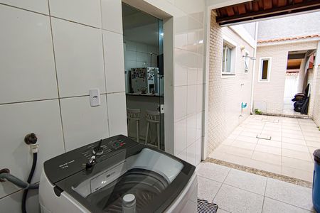 Casa de condomínio à venda com 134m², 2 quartos e 2 vagas Casa de condomínio à venda com 134m², 2 quartos e 2 vagasÁrea de Serviço