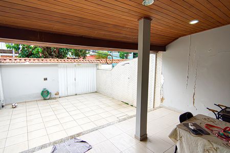 Casa de condomínio à venda com 134m², 2 quartos e 2 vagas Casa de condomínio à venda com 134m², 2 quartos e 2 vagasÁrea Externa