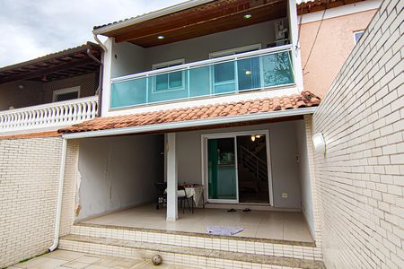 Casa de condomínio à venda com 134m², 2 quartos e 2 vagas Casa de condomínio à venda com 134m², 2 quartos e 2 vagasÁrea Externa