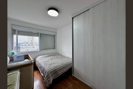 Apartamento à venda com 170m², 4 quartos e 2 vagas Apartamento à venda com 170m², 4 quartos e 2 vagasQuarto 2