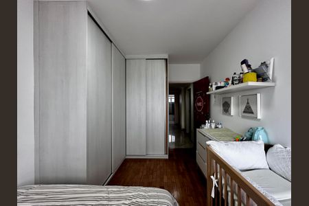 Apartamento à venda com 170m², 4 quartos e 2 vagas Apartamento à venda com 170m², 4 quartos e 2 vagasQuarto 2