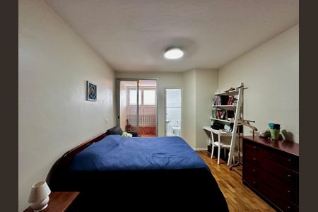 Apartamento à venda com 170m², 4 quartos e 2 vagas Apartamento à venda com 170m², 4 quartos e 2 vagasSuíte