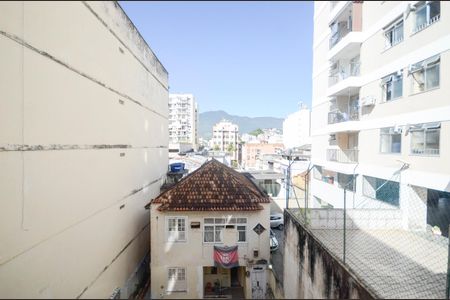 Apartamento à venda com 90m², 2 quartos e 1 vaga Apartamento à venda com 90m², 2 quartos e 1 vagaVista da Suíte 1