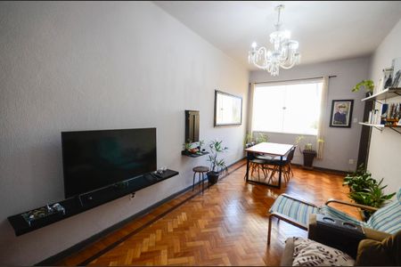 Apartamento à venda com 90m², 2 quartos e 1 vaga Apartamento à venda com 90m², 2 quartos e 1 vagaSala