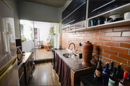 Apartamento à venda com 90m², 2 quartos e 1 vaga Apartamento à venda com 90m², 2 quartos e 1 vagaCozinha