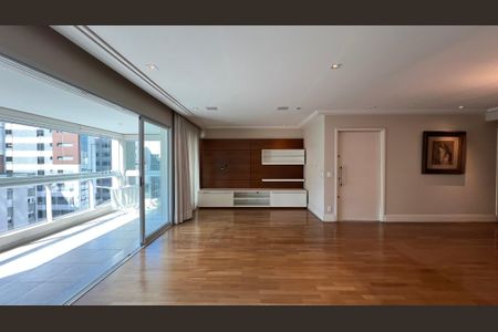 Apartamento à venda com 162m², 3 quartos e 4 vagas Apartamento à venda com 162m², 3 quartos e 4 vagasSala