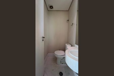 Apartamento à venda com 162m², 3 quartos e 4 vagas Apartamento à venda com 162m², 3 quartos e 4 vagasLavabo