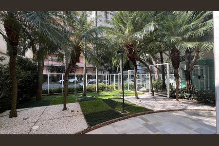 Apartamento à venda com 162m², 3 quartos e 4 vagas Apartamento à venda com 162m², 3 quartos e 4 vagasÁrea comum