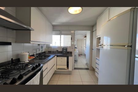 Apartamento à venda com 162m², 3 quartos e 4 vagas Apartamento à venda com 162m², 3 quartos e 4 vagasCozinha