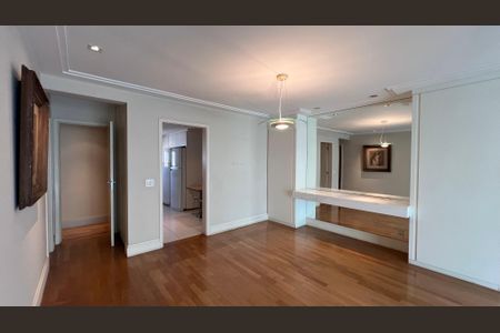 Apartamento à venda com 162m², 3 quartos e 4 vagas Apartamento à venda com 162m², 3 quartos e 4 vagasSala de Jantar