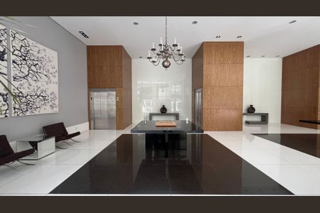 Apartamento à venda com 162m², 3 quartos e 4 vagas Apartamento à venda com 162m², 3 quartos e 4 vagasHall de entrada