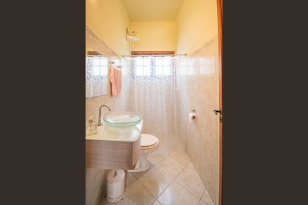 Casa à venda com 250m², 3 quartos e 2 vagasBanheiro Social 2