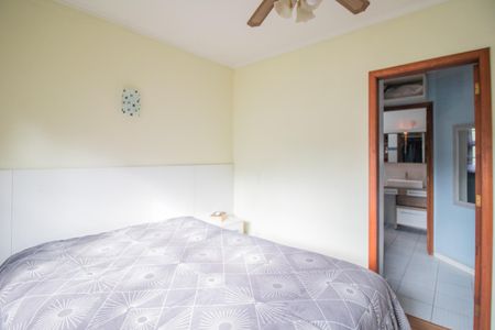 Casa à venda com 250m², 3 quartos e 2 vagasSuíte