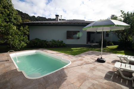 Casa à venda com 250m², 3 quartos e 2 vagasQuintal