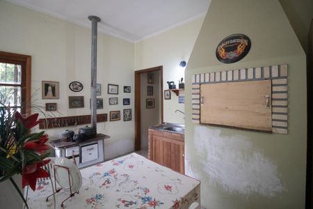 Casa à venda com 250m², 3 quartos e 2 vagasChurrasqueira