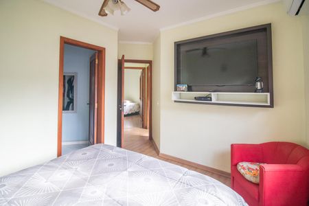 Casa à venda com 250m², 3 quartos e 2 vagasSuíte