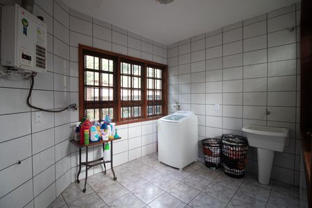 Casa à venda com 250m², 3 quartos e 2 vagasÁrea de Serviço