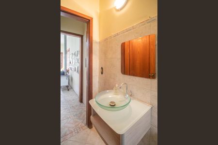 Casa à venda com 250m², 3 quartos e 2 vagasBanheiro Social 2