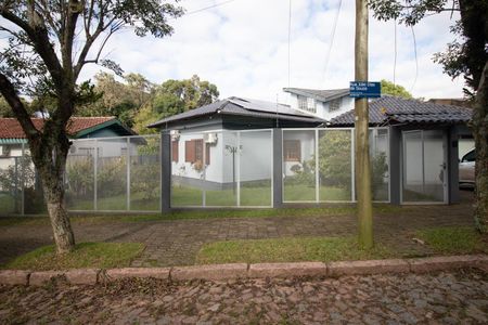 Casa à venda com 250m², 3 quartos e 2 vagasFachada