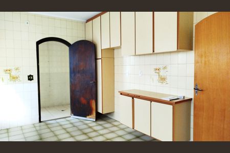 Casa à venda com 330m², 3 quartos e 4 vagasCozinha