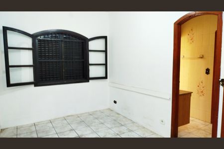 Casa à venda com 330m², 3 quartos e 4 vagasQuarto 2