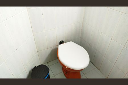 Casa à venda com 330m², 3 quartos e 4 vagasBanheiro Social
