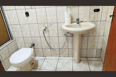 Casa à venda com 330m², 3 quartos e 4 vagasBanheiro da Suíte