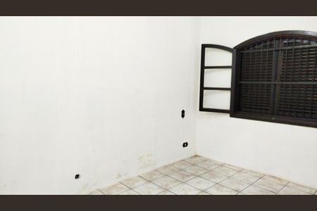 Casa à venda com 330m², 3 quartos e 4 vagasQuarto 2