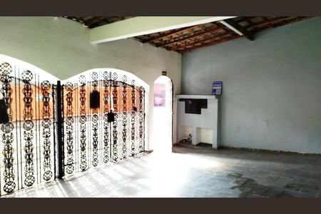 Casa à venda com 330m², 3 quartos e 4 vagasGaragem