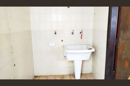 Casa à venda com 330m², 3 quartos e 4 vagasÁrea de serviço