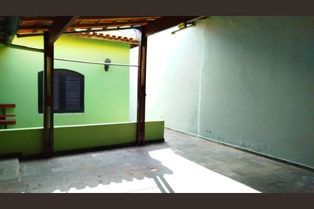Casa à venda com 330m², 3 quartos e 4 vagasQuintal
