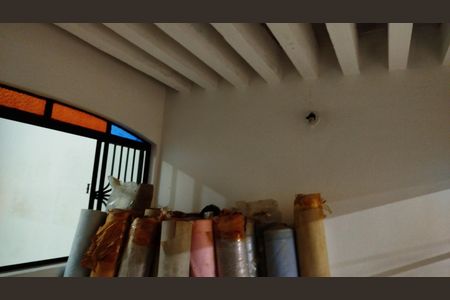 Casa à venda com 330m², 3 quartos e 4 vagasSala 2