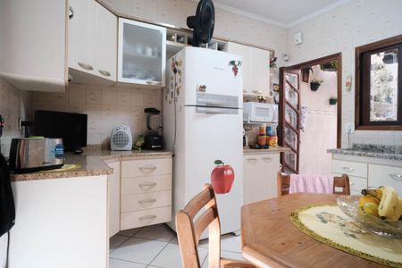 Casa à venda com 125m², 3 quartos e 2 vagasCozinha