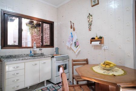 Casa à venda com 125m², 3 quartos e 2 vagasCozinha