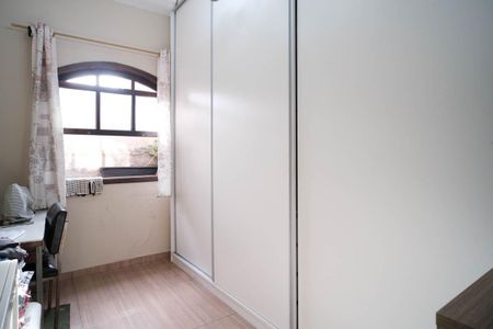 Casa à venda com 125m², 3 quartos e 2 vagasQuarto 3