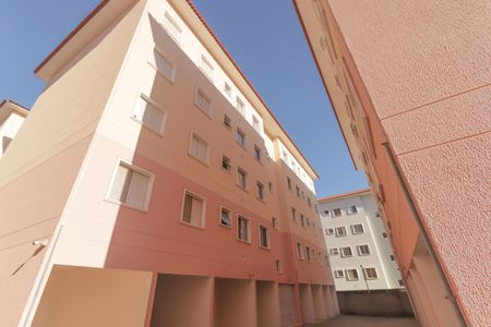 Casa à venda com 54m², 2 quartos e 1 vagaFachada