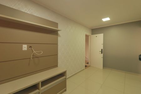 Casa à venda com 54m², 2 quartos e 1 vagaSala