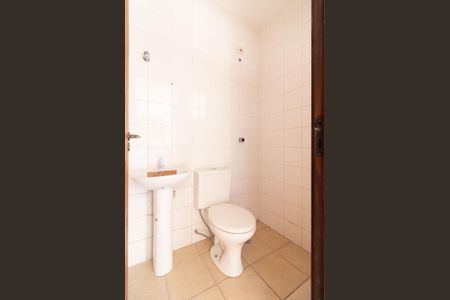 Casa à venda com 250m², 3 quartos e 5 vagasBanheiro de serviço