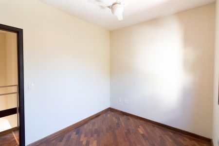 Casa à venda com 250m², 3 quartos e 5 vagasQuarto 2 - Suíte