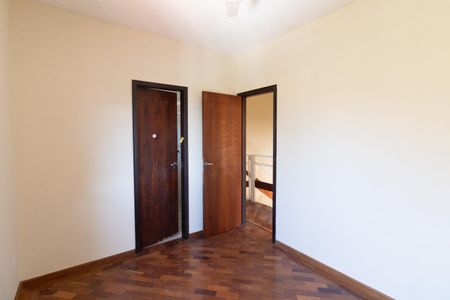 Casa à venda com 250m², 3 quartos e 5 vagasQuarto 2 - Suíte