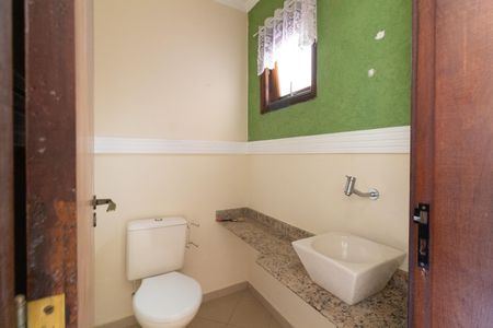 Casa à venda com 250m², 3 quartos e 5 vagasLavabo