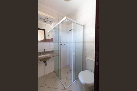 Casa à venda com 250m², 3 quartos e 5 vagasBanheiro da Suíte 2