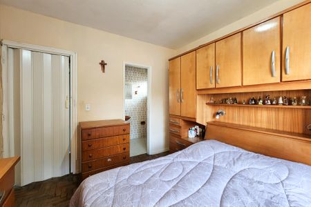 Casa à venda com 161m², 3 quartos e 2 vagasSuíte