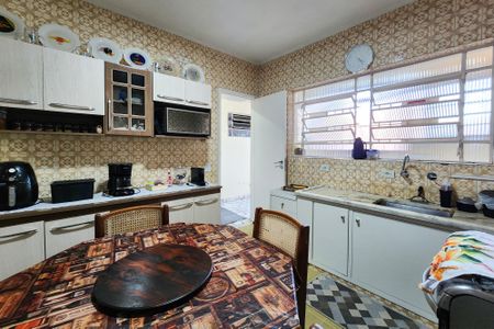 Casa à venda com 161m², 3 quartos e 2 vagasCozinha