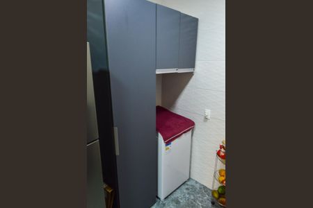 Casa de condomínio à venda com 59m², 3 quartos e 1 vagaÁrea de Serviço