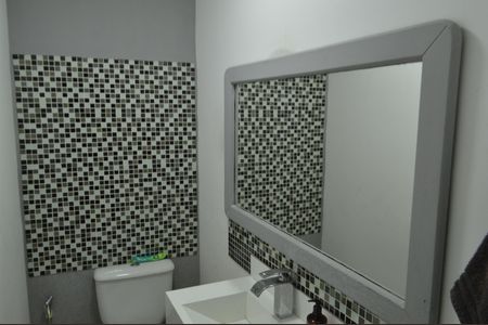 Casa de condomínio à venda com 59m², 3 quartos e 1 vagaLavabo