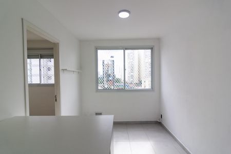 Sala de apartamento para alugar com 2 quartos, 35m² em Campo Grande, São Paulo